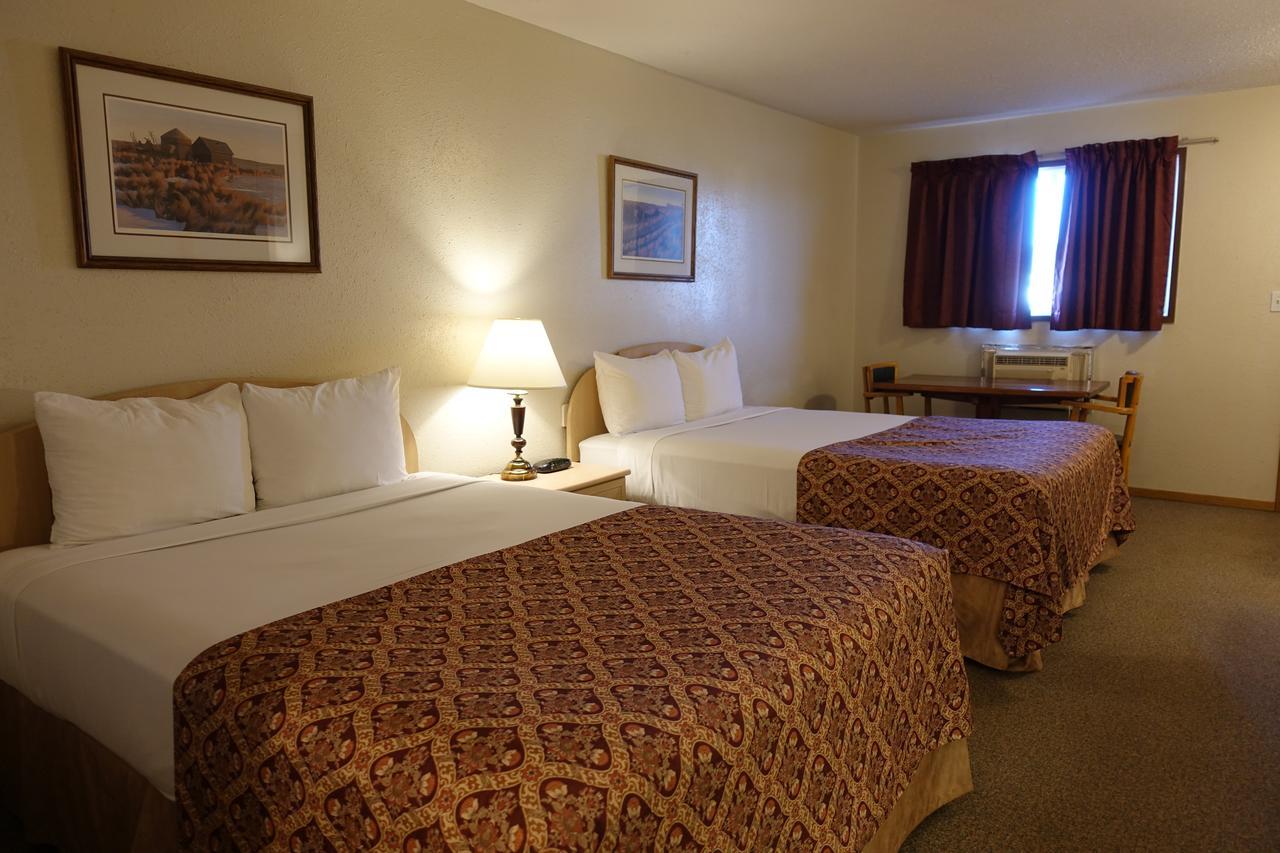 Armada Inn Motel Unity Екстер'єр фото